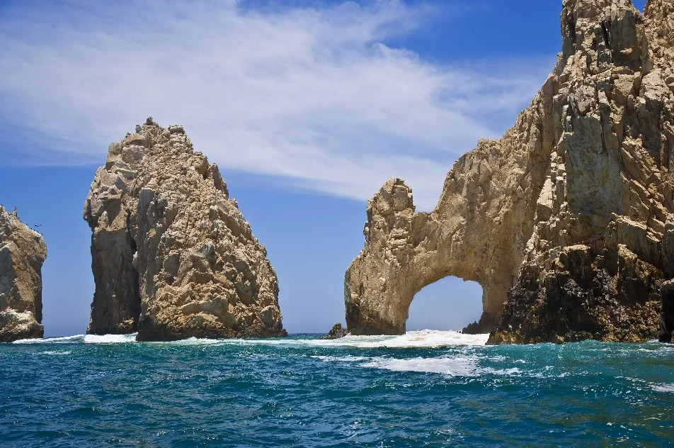 5-Great-Reasons-to-Live-in-Los-Cabos